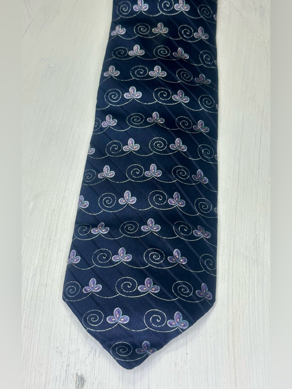Valentino Cravatte Vintage 90’s Silk Tie Navy Blue Floral Swirl Italy Designer - Picture 4 of 10